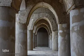
افراشته فیروزه‌ای؛ مسجد تاریخانه‎‎ دامغان
