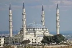 نظامیه  مسجد؛ آدھی دنیا کی سب سے بڑی مسجد