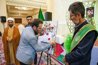 محفل انس با کلام‌الله مجید هدیه به ارواح طیبه شهدای حرم مطهر با تلاوت قاری بین‌المللی قرآن