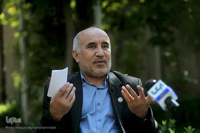 غلامرضا ذکیانی رزمنده دیروز مرزهای خاکی ایران و مدافع امروز حکمت ایران