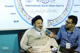 حجت الاسلام نواب مهمانان ایکنا در دومین روز نمایشگاه مطبوعات
