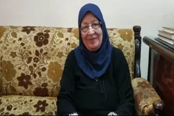 80 yaşlı nənə Quranı hifz etmək istəyir