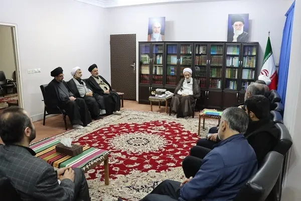 نشست مدیر و اعضای شورای سیاست‌گذاری ائمه جمعه استان مازندران