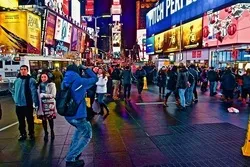 Neuer halaler Reiseführer für New York herausgekommen