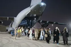 Afghanistan : la France a mis fin à son opération d’évacuation vers Paris
