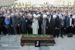 تشییع و خاکسپاری پیکر مرحوم مهدوی دامغانی در حرم مطهر رضوی
