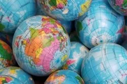 Sinira ng mga Yamani ang mga Globo na Nagdadala sa Pangalan ng Israel