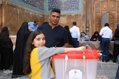 مرحله دوم انتخابات ریاست‌جمهوری در میدان نقش جهان اصفهان