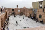 آیین سنتی پوش کشی در خانه امام حسینی یزد‎