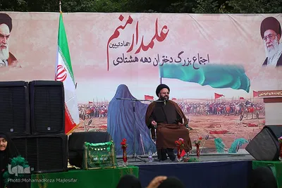 اجتماع دختران دهه هشتادی در گذر فرهنگی چهارباغ‎