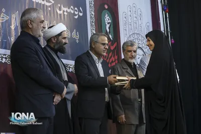 دومین جلسه قرآنیان تهران به همراه تجلیل از خبرنگاران قرآنی