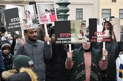 Schweden: Migrantenfamilien protestieren gegen umstrittene Kindesentziehung