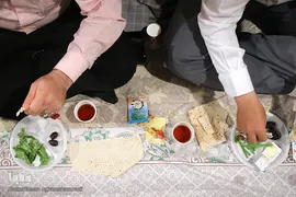 سفره افطار کریم اهل‌بیت(ع)در کوچه پس کوچه‌های جنوب تهران