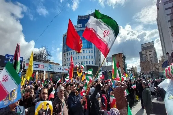 راهپیمایی جشن پیروزی انقلاب اسلامی در مرکز استان مازندران