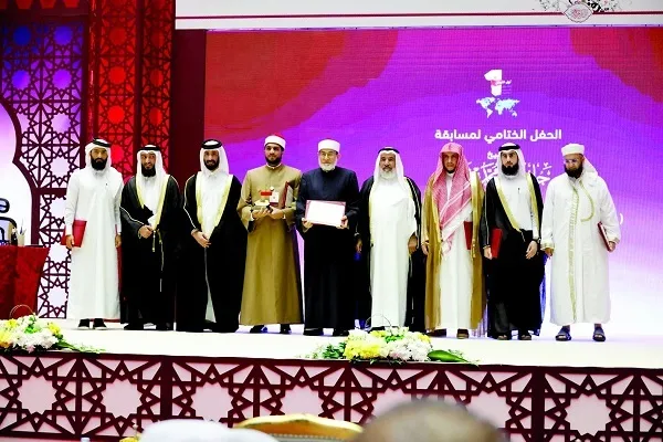 مصري يتوج بلقب أول الأوائل بالمسابقة القرآنية العالمية في قطر