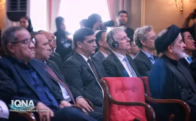 مراسم «محرم و عاشورا در آینه اسناد وزارت امور خارجه»