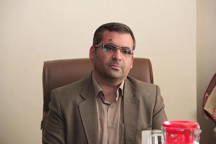 اساتید دانشگاه پژوهش‌های ناب و کاربردی انجام دهند