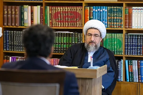 دیدار چهره به چهره  اقشار مختلف مردم با امام جمعه تبریز