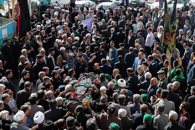 سیدرضا موید در حرم مطهر رضوی آرام گرفت