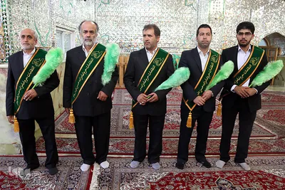 غبار روبی حرم مطهر امامزاده حسن(ع)