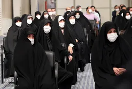 رهبر انقلاب اسلامی در دیدار دست‌اندرکاران برگزاری کنگره شهدای قم