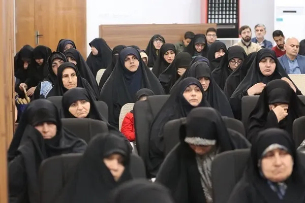 دیدار نماینده ولی فقیه در مازندران با خادمین و بسیجیان پایگاه های مقاومت بسیج برادران و خواهران مصلی امام خمینی (ره) ساری
