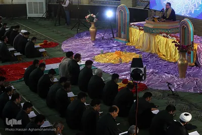 محفل انس با قرآن کاروان قرآنی انقلاب در حسینیه ثارالله پایگاه سوم دریایی سپاه بندر ماهشهر