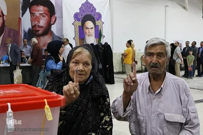 شور انتخابات در گلستان شهدای اصفهان