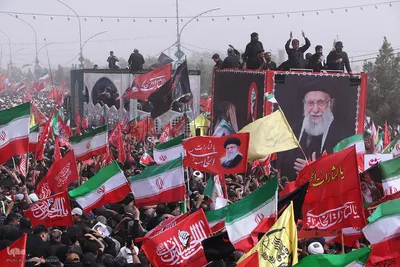 جلوه هایی از شکوه حضور مردم در تشییع با عظمت آقای شهید ایران در قم عکاس: احمدرضا مداح