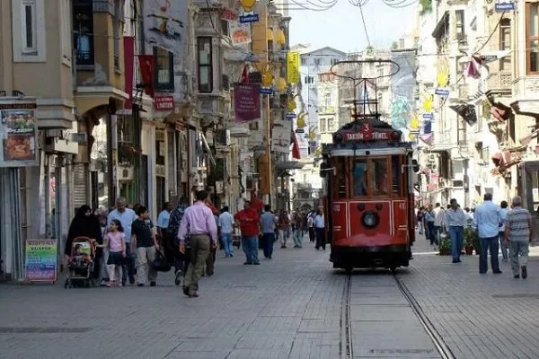 Türkiye'de son 24 saatte 198 kişi yaşamını yitirdi