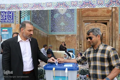 حماسه مشارکت نصف جهان در میدان نقش جهان