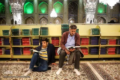  جزء خوانی قرآن کریم در حرم امام رضا(ع)

