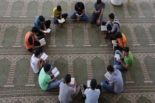 Gazze camilerinde Kur'an ezber kursları yeniden başlıyor