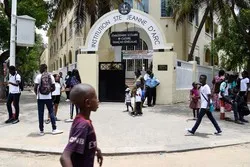 Sénégal : les filles voilées de l’école catholique reprennent les cours