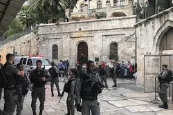 Intrusion nocturne de la police israélienne dans la mosquée al-Aqsa