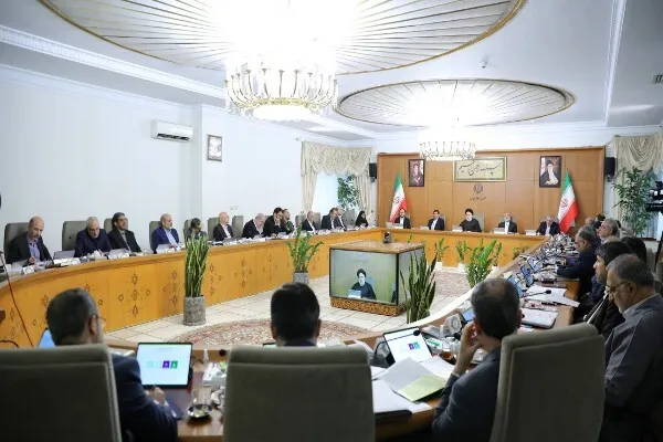 تقابل جریان شرافت با شرارت در غرب
