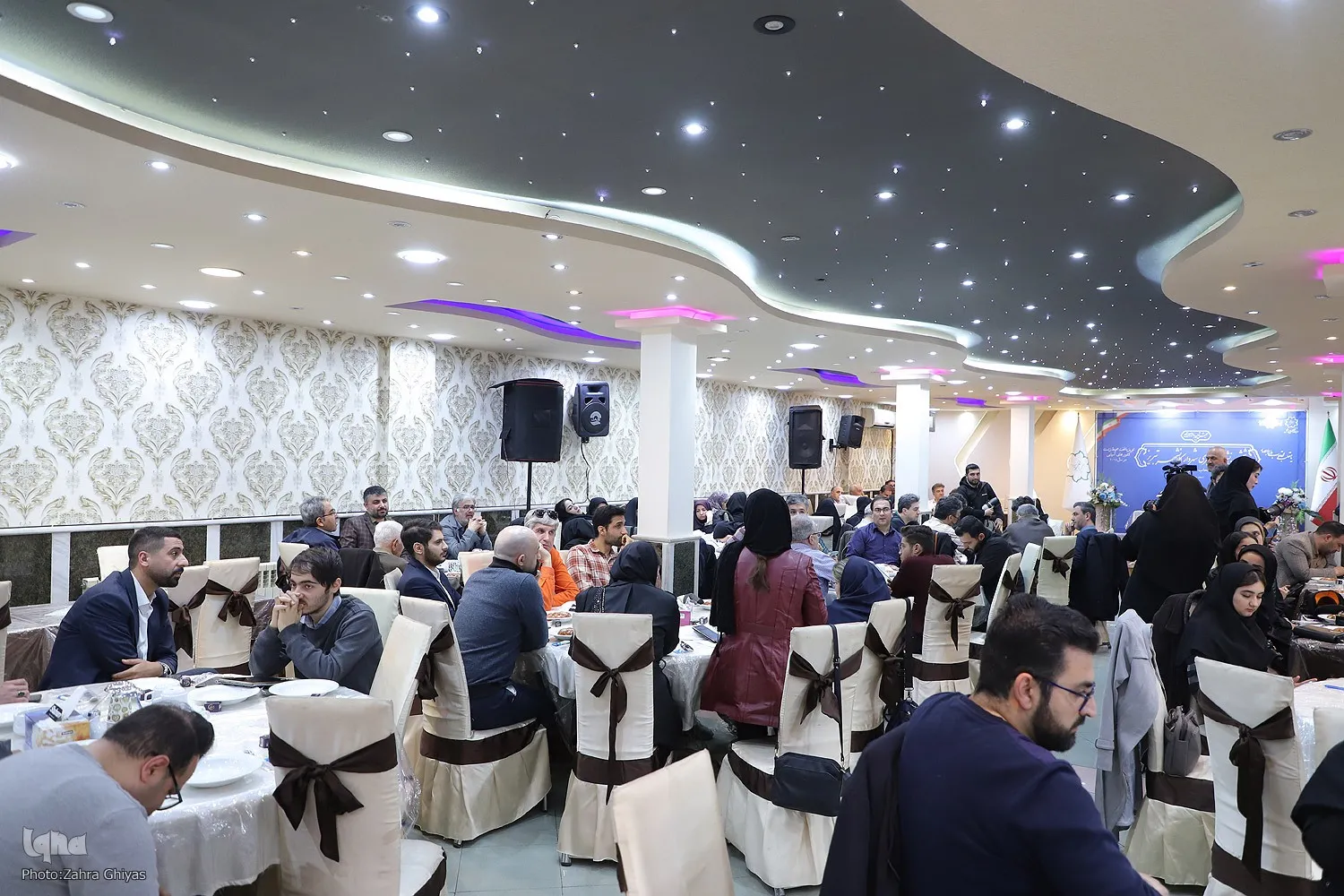 نشست شهردار تبریز با اصحاب رسانه