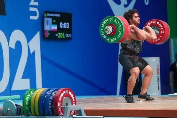 Карами завоевал серебро на чемпионате мира-2022 по тяжелой атлетике в Колумбии