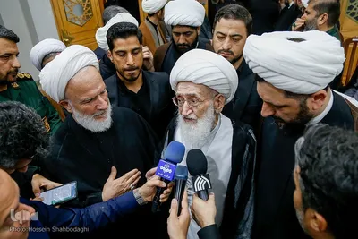 Trauerakt zum Gedenken an Märtyrer Ayatollah Raisi und seine Gefährte