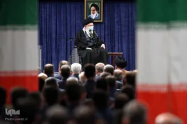 دیدار جمعی از فرماندهان و کارکنان نیروی هوایی و پدافند هوایی ارتش با رهبر انقلاب اسلامی