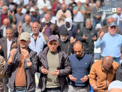 Teilnahme am ersten Freitagsgebet des Ramadan