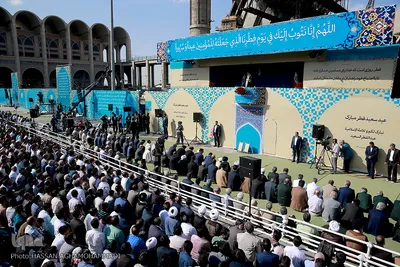 سخنرانی حضرت آیت الله خامنه ای، رهبر معظم انقلاب پس از اقامه نماز عید سعید فطر