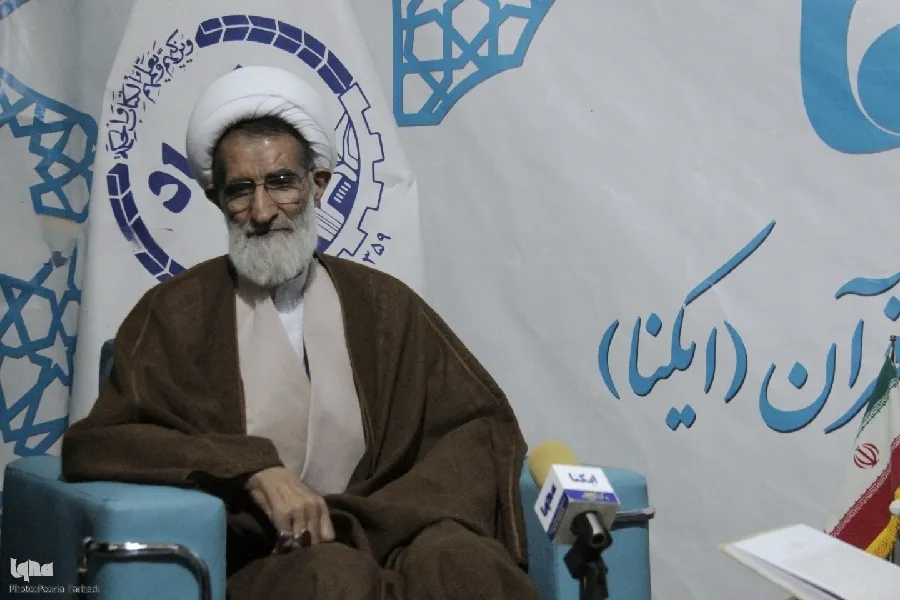 قرآن باید در سطح محتوایی به جامعه معرفی شود
