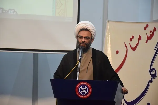 زندگی پیامبر(ص) بزرگ‌ترین دانشگاه برای آموختن تربیت است