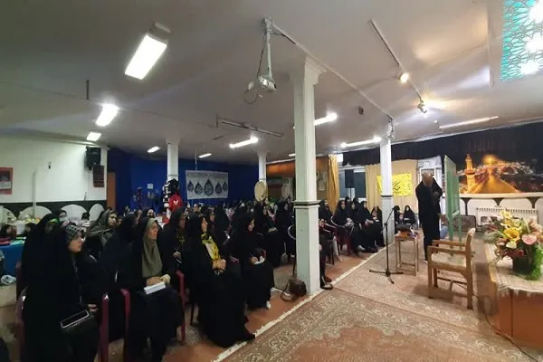 نشست تحلیل مسائل روز در مهد قرآن میاندوآب برگزار شد + عکس