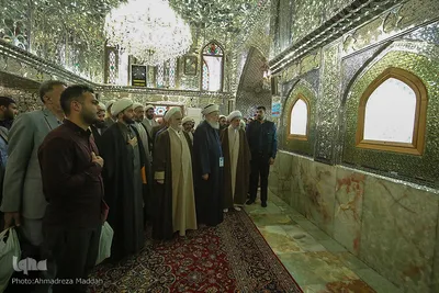 گلباران قبور شهدای حرم مطهر