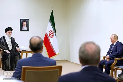 دیدار ولادیمیر پوتین، رئیس‌جمهور روسیه با آیت الله خامنه ای، رهبر معظم انقلاب