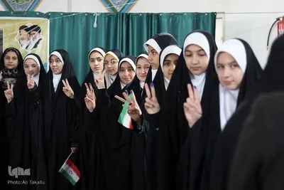 حضور حماسه ساز و پرشور ملایری ها در پای صندوق های رأی‎