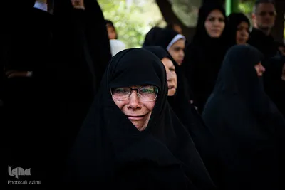 تشییع پیکر ۱۱ شهید دفاع مقدس در اصفهان