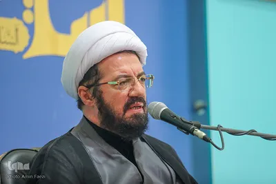 نشست تخصصی جامعه ستایشگران و واعظین در حرم مطهر شاهچراغ(ع)